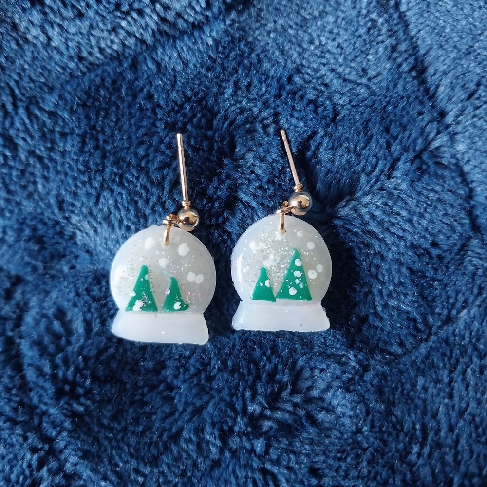 OpalGlaze Snow Globe Christmas Earrings
